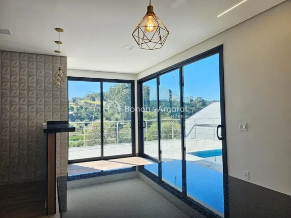 Imagem Moderna e recém-construída, esta casa térrea oferece conforto e elegância em cada detalhe. Com p...