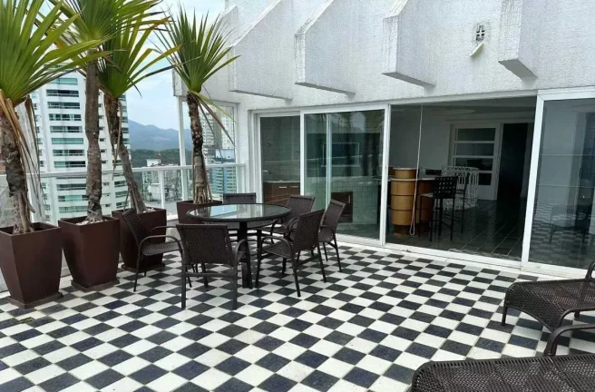 Imagem Cobertura Duplex com 5 dormitórios sendo 4 suítes e 4 vagas de garagem em Balneário Camboriú