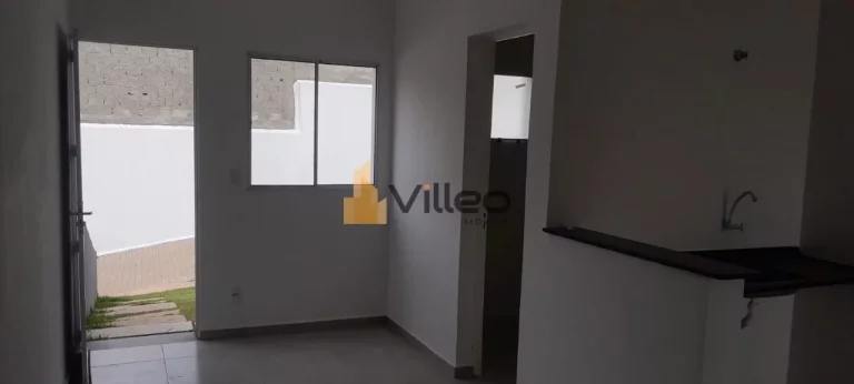 Imagem Descubra o privilégio de viver com conforto, segurança e praticidade em uma charmosa casa térrea,...