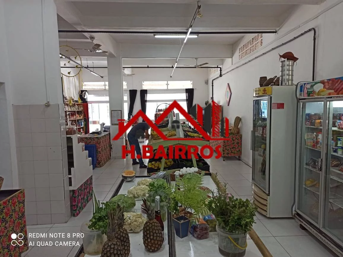 Imagem Casa 02 Dormitórios com Ponto Comercial à Venda em São Sebastião - SP