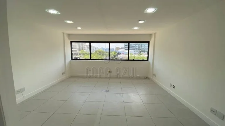 Imagem Barra da Tijuca – Avenida das Américas | Comercial › Comercial 0 quarto(s) à Aluguel