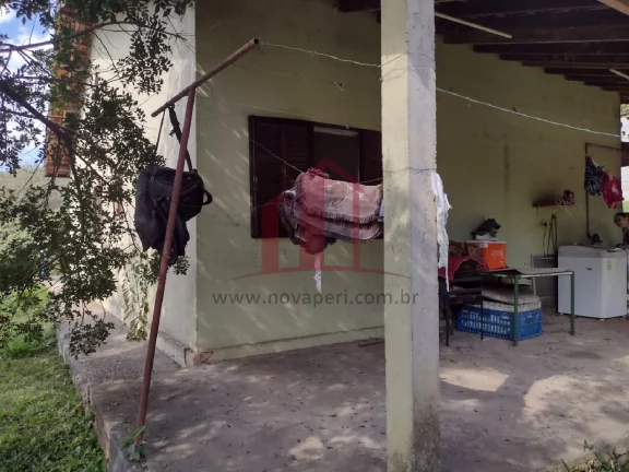 Imagem Casa à venda em Caieiras-SP, no Jardim Monte Alegre: 3 quartos, 1 suíte, 2 salas, 2 banheiros, 2 vagas de garagem e 99m². Confira!