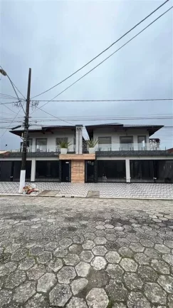 Imagem Casa à Venda em Maracanã, Praia Grande - SP