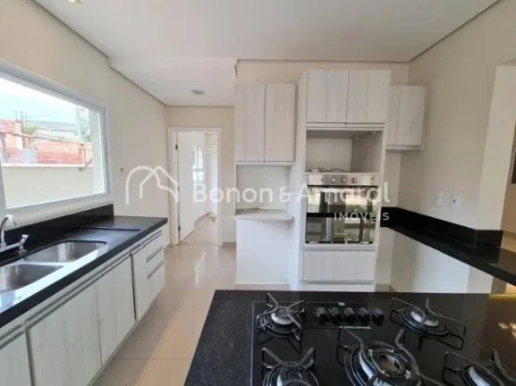 Imagem Casa à venda no condomínio Swiss Park. 3 quartos e 3 suítes, 220m²