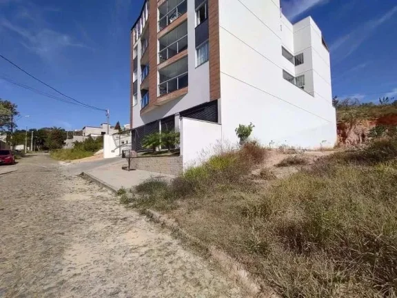 Imagem Lote à venda em Barbacena, Santa Tereza II, 450m2
