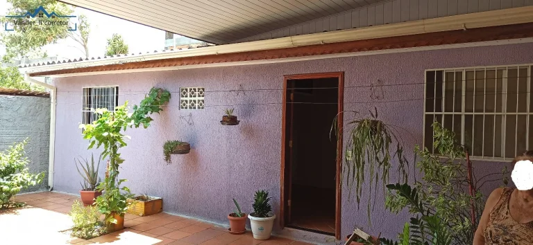 Imagem CASA COM 2 QUARTOS COM KITNET NOS FUNDO, NO BAIRRO 3 BANDEIRA