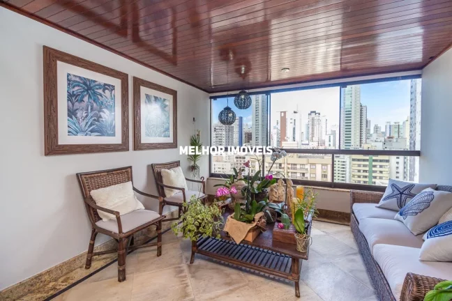 Imagem Cobertura Duplex com 4 Suítes á venda no centro de Balneário Camboriú.