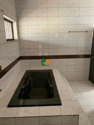 Imagem Casa para Venda em São Roque, Jardim Brasil, 4 dormitórios, 1 suíte, 3 banheiros, 8 vagas