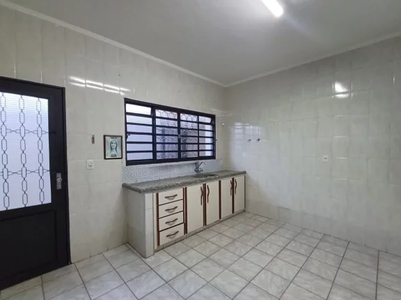 Imagem Casa de vila para venda em São Joaquim com 3 quartos, sendo 1 suíte, 191m2