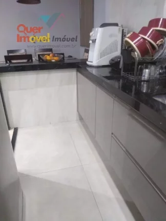Imagem Casa em Condomínio à venda em Ribeirão Preto-SP, Jardim Ouro Branco: 3 quartos, 1 suíte, 2 salas, 2 banheiros, 2 vagas de garagem, 170m². Conheça o Condomínio Residencial Ouro Verde com a Quer Imóvel Negócios Imobiliários!
