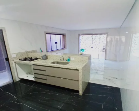 Imagem Casa estilo sobrado para alugar ao lado do Shopping Raposo
