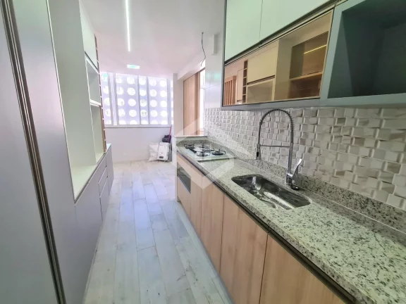 Imagem Apartamento de Luxo à Venda em Copacabana - 3 Quartos, 180 m²