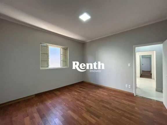 Imagem Casa com 2 dormitórios à venda, 116 m² por R$ 420.000 - Vila Aparecida - Rio Claro/SP
