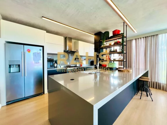 Imagem Casa averbada no Bairro América em Joinville com Vista incrível da Cidade. próximo a panificadora...