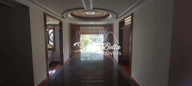 Imagem Casa alto padrão no Vale dos Eucaliptos com 6 dormitórios à venda, 575 m² por R$ 2.990.000 - Quebra Frascos - Teresópolis/RJ