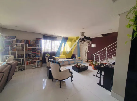Imagem Luxuosa Cobertura Tríplex a Venda com 3 suítes, 4 vagas em São Caetano
