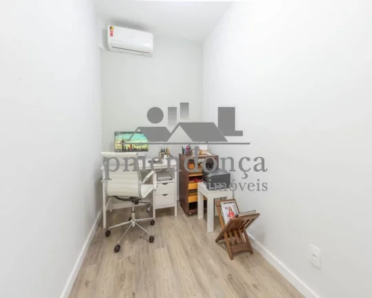 Imagem Apartamento em Higienópolis com 3 quartos sendo 1 suite e 2 vagas, 230m2