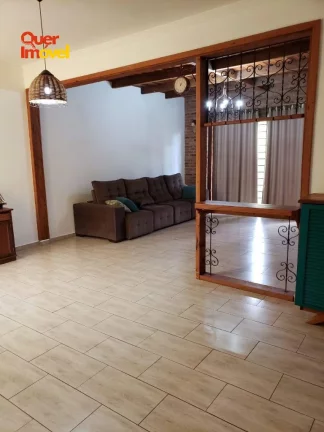 Imagem Espetacular casa à venda em Ribeirão Preto-SP, Parque Residencial Cândido Portinari: 3 quartos, 1 suíte, 3 banheiros, 4 vagas, 226m². Imperdível! Quer Imóvel Negócios Imobiliários