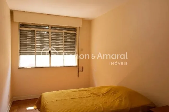 Imagem Apartamento em excelente localizaÃ§Ã£o, com ambientes amplos e acabamentos renovados. O living espaÃ...