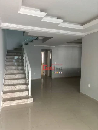 Imagem Casa com 4 dormitórios à venda, 220 m² por R$ 795.000,00 - Nova São Pedro - São Pedro da Aldeia/RJ