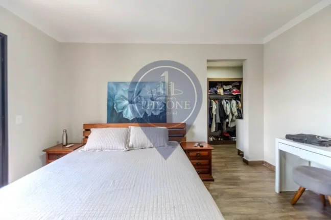 Imagem Imperdível oportunidade: Casa à venda na Vila Mariana, São Paulo-SP, com 3 quartos, 1 suíte, 2 salas, 3 banheiros e 146m² de área!