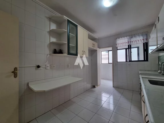 Imagem Apartamento Padrão de 2 dormitórios (sendo 1 suite) a 1/2 quadra da praia