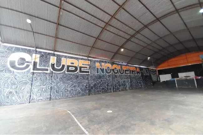 Imagem Galpão com 987 m² no bairro de Quintino no Rio de Janeiro