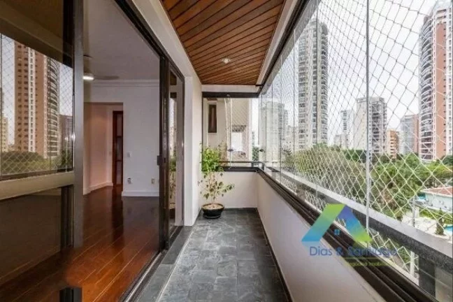 Imagem Apartamento à venda com 127m², 3 quartos e 2 vagas