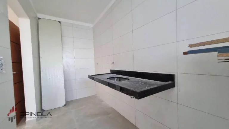 Imagem Apartamento com 2 dormitórios à venda, 42 m² por R$ 529.000,00 - Maracanã - Praia Grande/SP