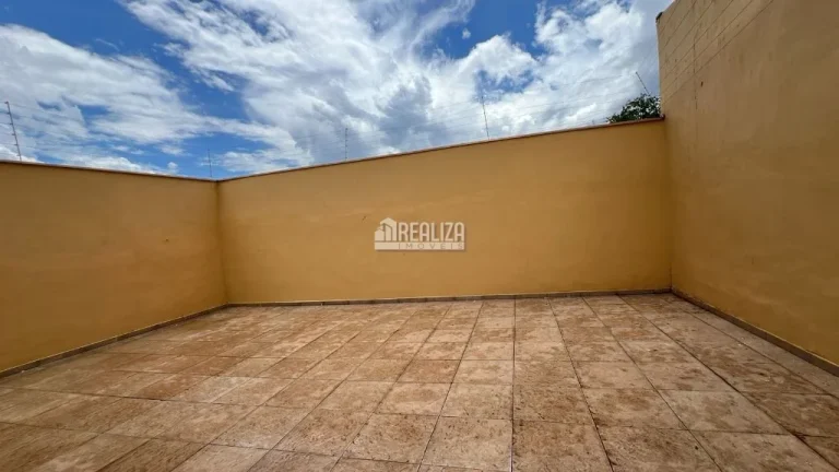 Imagem Casa à venda com 4 dormitórios no bairro Núcleo Habitacional Silvério Cartafina
