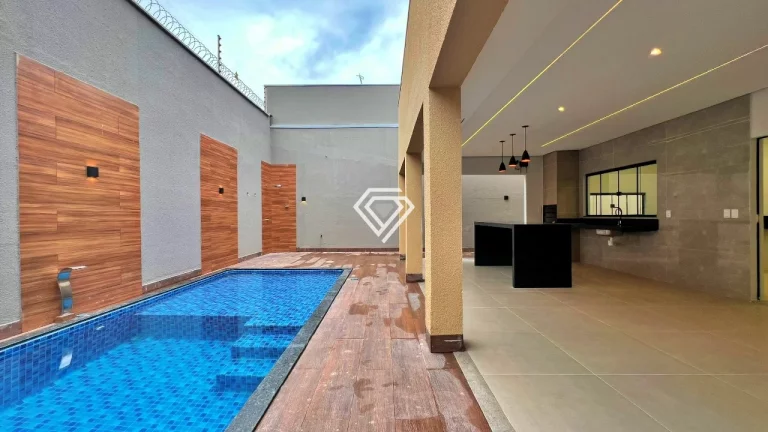 Imagem Sobrado 4 Quartos, 378 m² c/ Lazer à Venda na 106 Norte