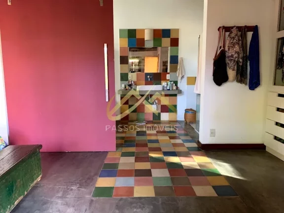 Imagem LINDA CASA EM CONDOMINIO FECHADO, MUITAS VEGETAÇÕES E UM ESPAÇO ENCANTADO