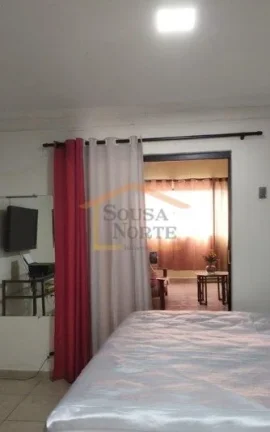 Imagem Sobrado com 250 m² de área útil, dispõe de 2 dormitórios com varanda, 1 banheiro, sala de estar...