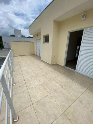 Imagem Excelente oportunidade de locação: Casa em condomínio com 3 suítes e 4 vagas na Chácaras Reunidas São Jorge, Sorocaba-SP!