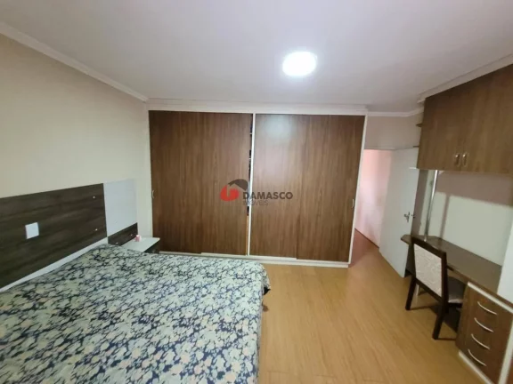 Imagem Sobrado à venda 3 Quartos, 2 Vagas, 187M², Campestre, Santo André - SP