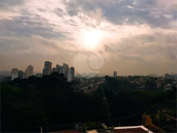 Imagem Casa à venda ou para alugar com 4 quartos, sendo 1 suíte, em Vila Madalena, São Paulo - SP