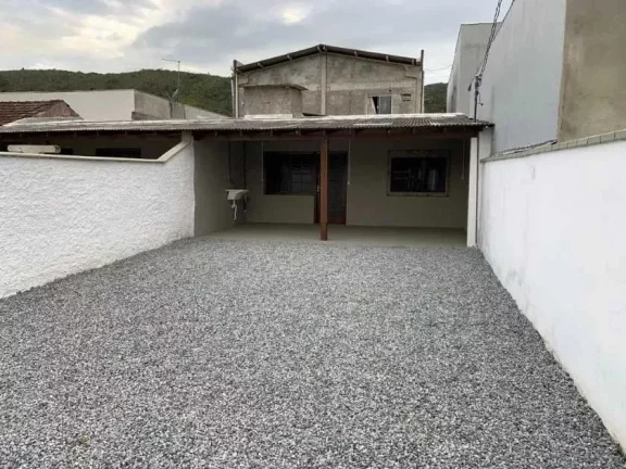 Imagem Terreno de 364,00² com duas casas no bairro Vila Nova em Porto Belo