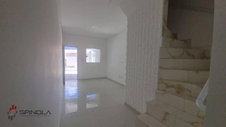 Imagem Sobrado com 2 dormitórios à venda, 69 m² por R$ 370.000,00 - Vila Caiçara - Praia Grande/SP