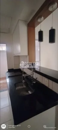 Imagem Apartamento de 2 dormitórios com móveis planejados e portaria 24hrs no Condomínio Parque Ucrânia, em Uberaba