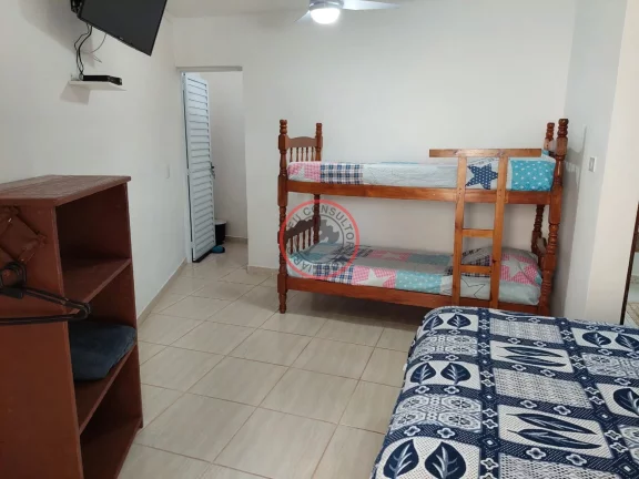 Imagem CASA Terrea escritura definitiva com varanda ,2 suites, lavabo, area gourmet,piscina , garagem para 5 carros e duas kitnets