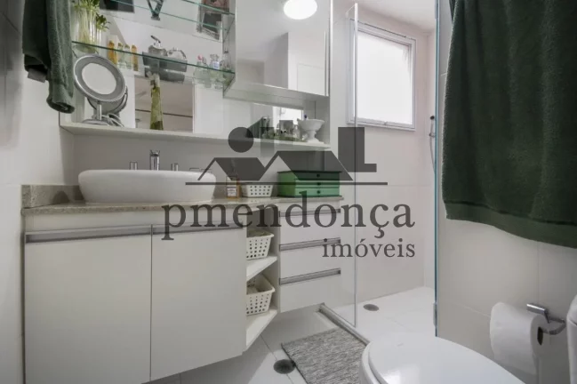 Imagem Apartamento com 78m² no Alto de Pinheiros, 2 quartos (1 suíte) e 2 vagas.