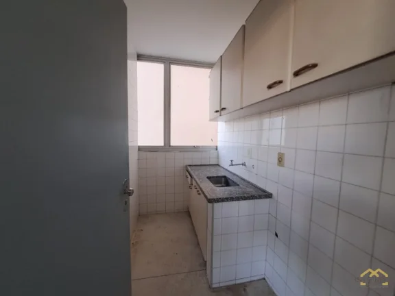 Imagem Sala Comercial com 2 vagas e 147m² no centro de Jundiaí/SP
