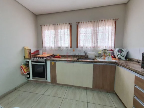 Imagem Casa em Vila à venda, térrea, Campo Belo 3 quartos, quintal com possibilidade de jardim, piscina, churrasqueira entre outros. 5 vagas de garagem.