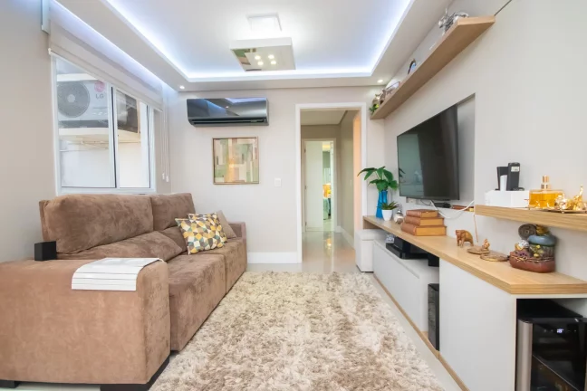 Imagem Apartamento 3 dormitórios 1 siute, 2 vagas, Bairro Humaitá - Porto Alegre