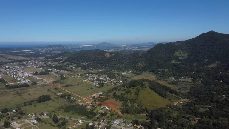 Imagem Terreno com Vista Privilegiada e Grande Potencial em Garopaba - Encantada / Serraria