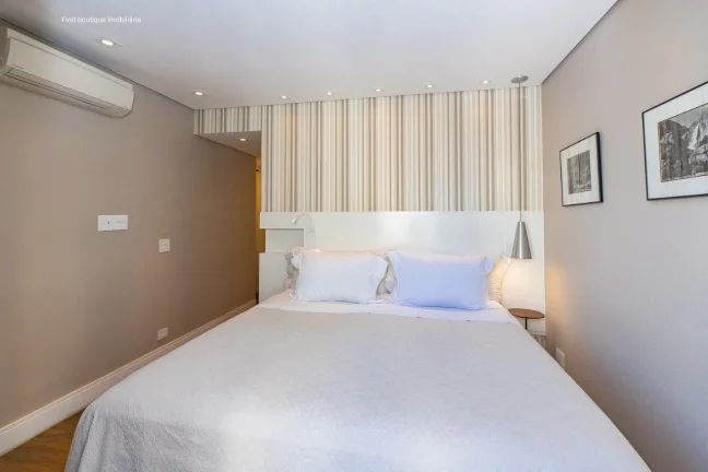 Apartamento com 3 Quartos à Venda, 190 m² em Moema - São Paulo
