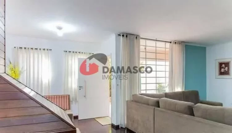 Imagem Sobrado à venda 4 Quartos, 4 Suites, 8 Vagas, Jardim, Santo André - SP