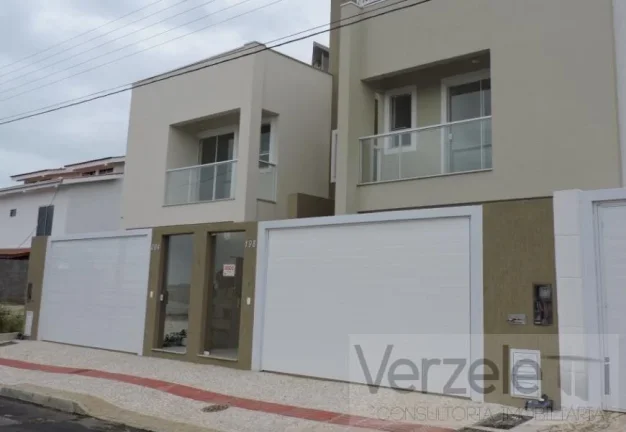 Imagem Casa / Sobrado para Venda em Balneário Camboriú / SC no bairro Praia dos Amores