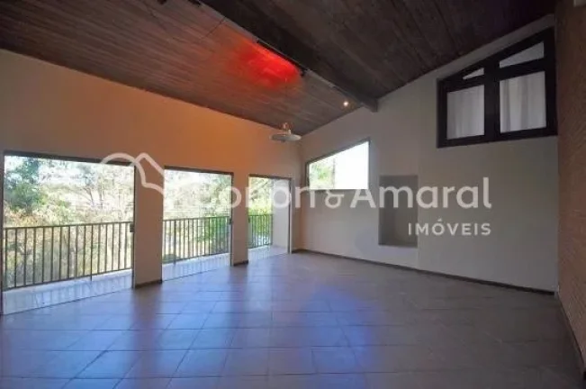 Imagem Casa em condomínio 440m² à venda por R$ 1.700.000