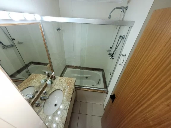 Imagem PITANGUEIRAS - UMA QUADRA DA PRAIA, LINDA VISTA MAR, 75 M², 02 VAGAS DE GARAGEM, LAZER COM: PISCINA, CHURRASQ., SALÃO DE JOGOS E ACADEMIA.